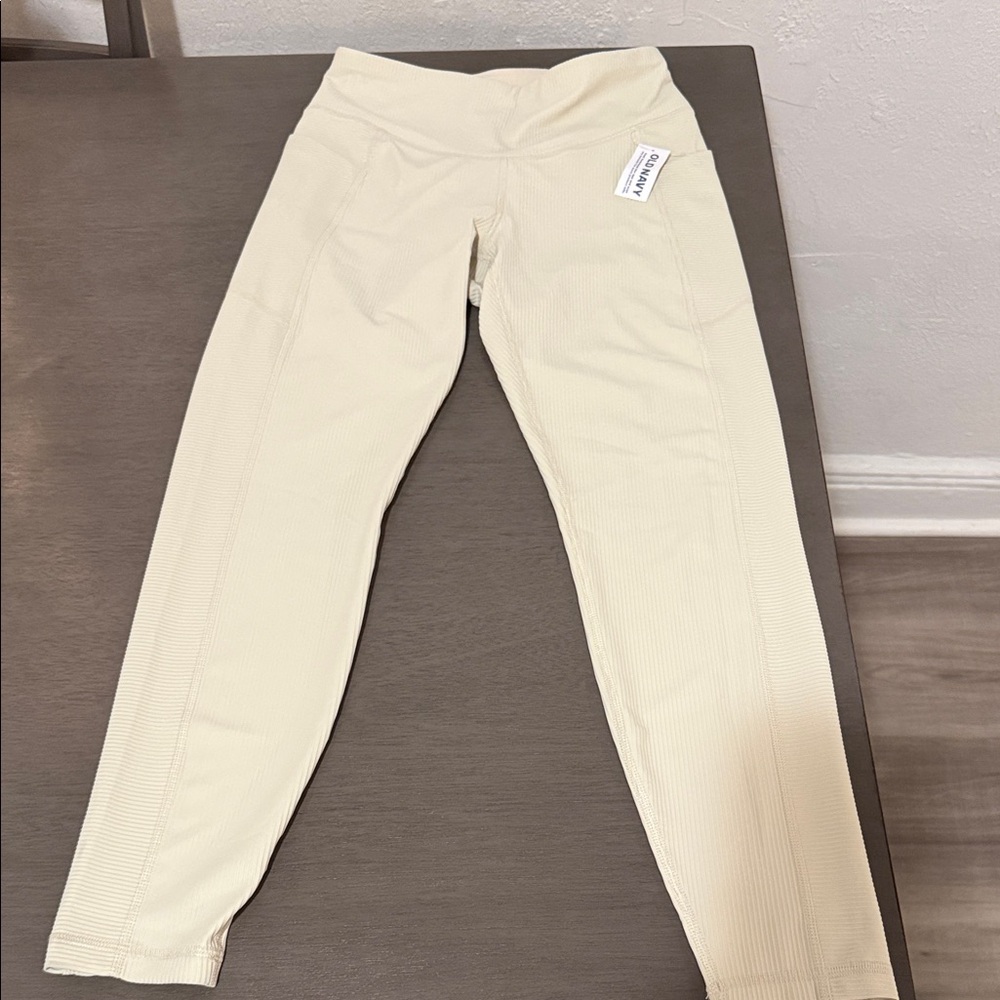 Old Navy Cream High-Rise Legging.Small